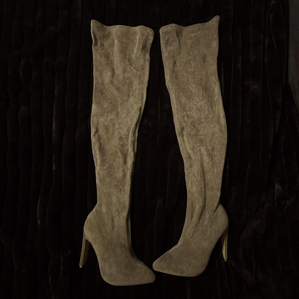 Taupe over the knee heeled boots 👢